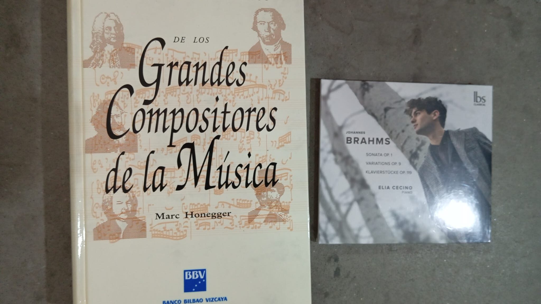 Grandes compositores de la música + CD Regalo: Brahms: Piano Works (Sonata Op. 1 / Variations Op. 9 / Klavierstücke Op. 119) / Elia Cecino (Piano) / IBS Classical, 2025, NUEVO*